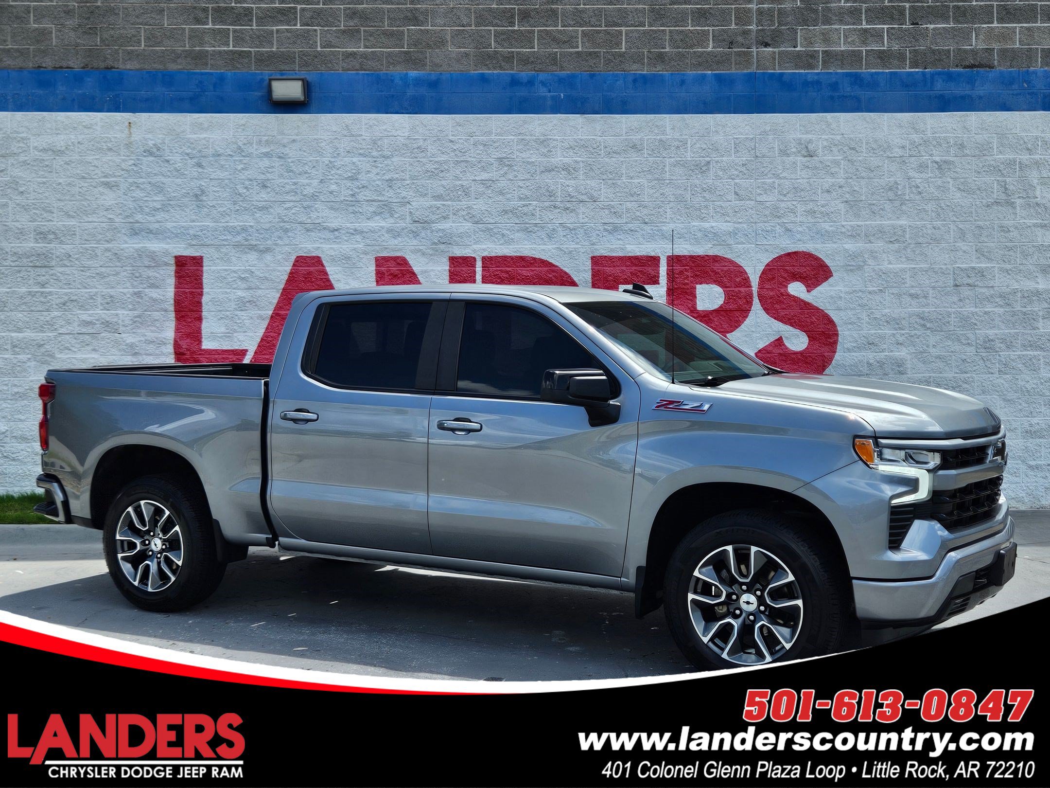 Used 2024 Chevrolet Silverado 1500 RST AWD/4WD image 1