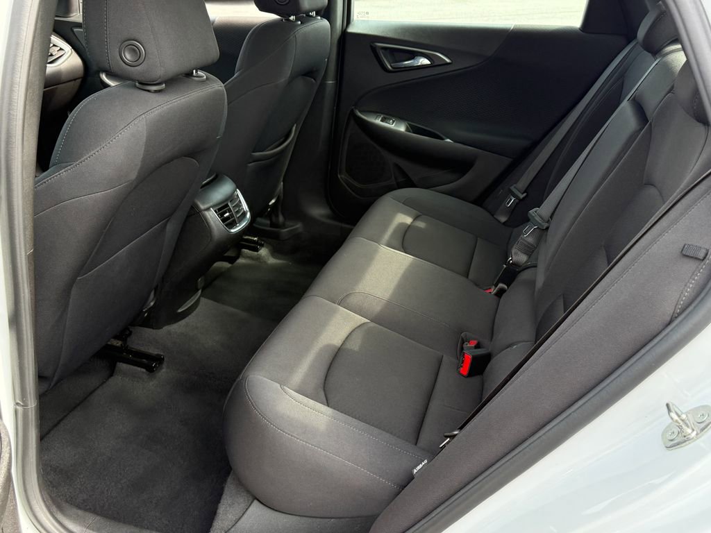 Used 2023 Chevrolet Malibu LT image 14