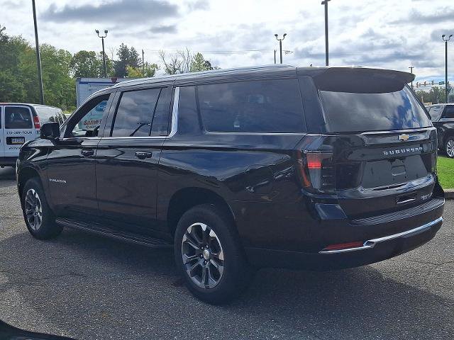 New 2027 Chevrolet Suburban LT w/ Comfort Package AWD/4WD image 3