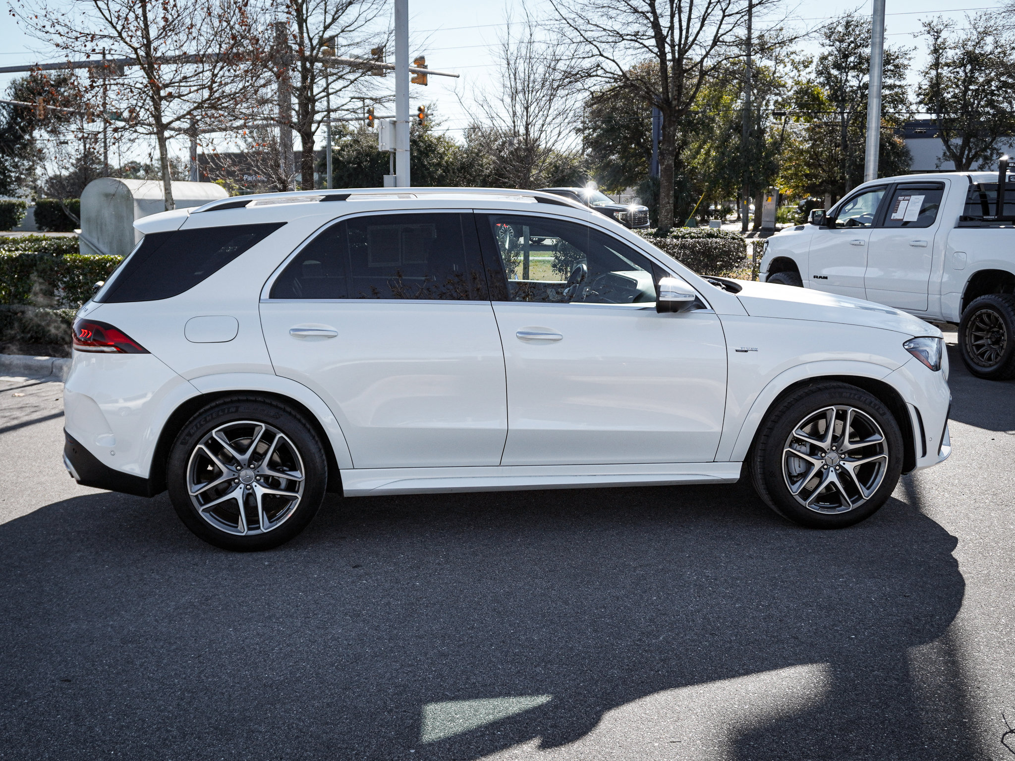 Used 2023 Mercedes-Benz GLE 53 AMG 4MATIC image 11