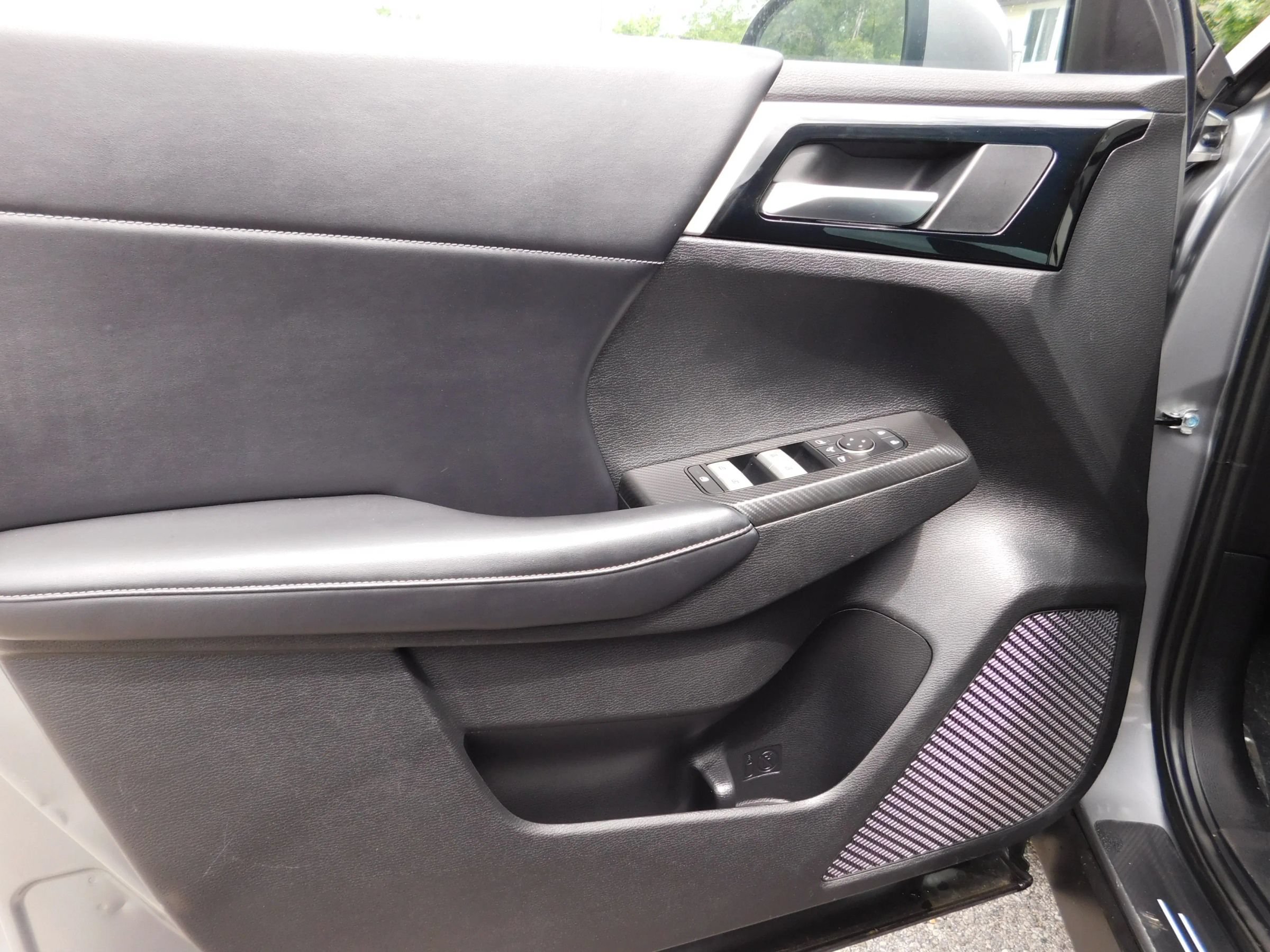 Used 2023 Mitsubishi Outlander SE FWD image 15