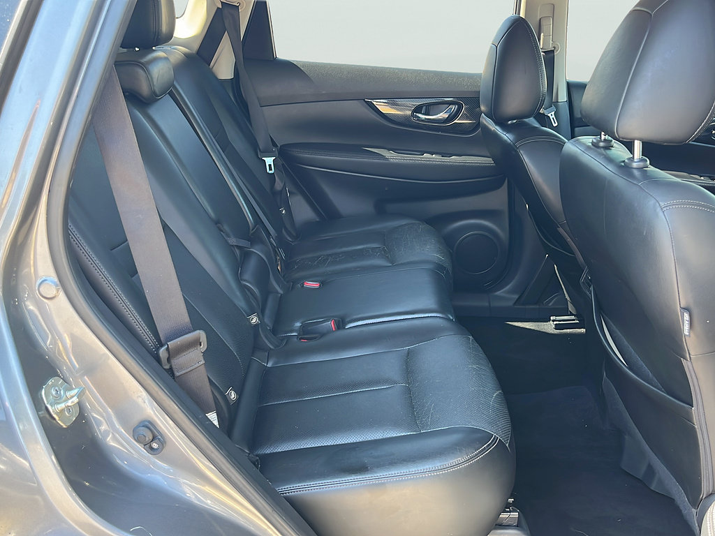 Used 2017 Nissan Rogue SL w/ SL Premium Package AWD/4WD image 19