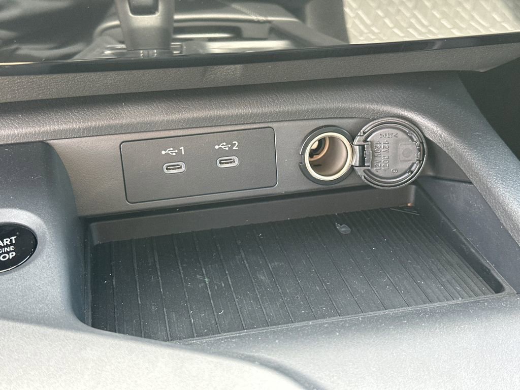 Used 2026 Nissan Sentra SV w/ Floor Mat Package image 28