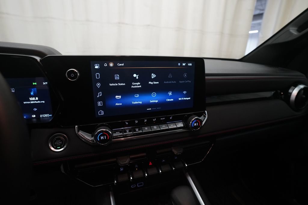 Certified 2024 Chevrolet Colorado Z71 w/ LPO, Dark Essentials Package image 6