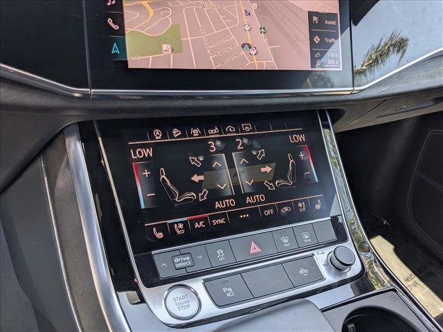 Used 2019 Audi Q8 Premium Plus w/ Premium Plus AWD/4WD image 14