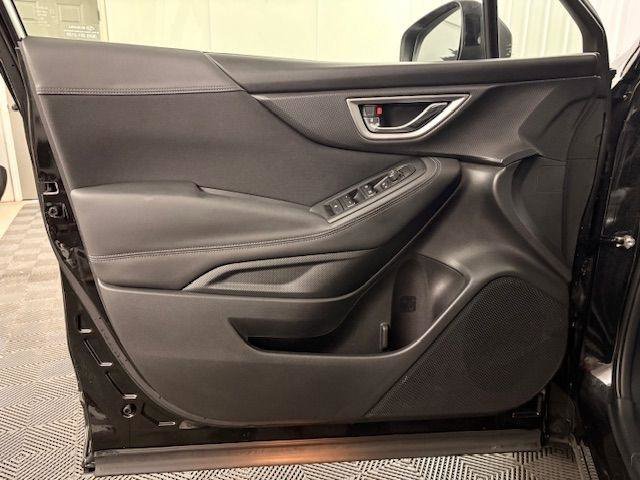 Used 2024 Subaru Forester Premium image 6