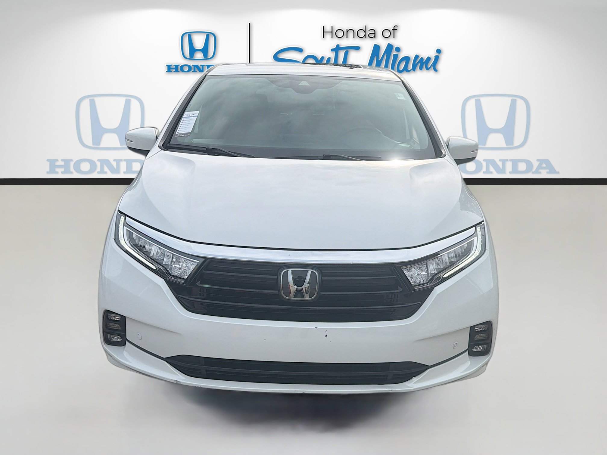 Certified 2023 Honda Odyssey Touring image 2