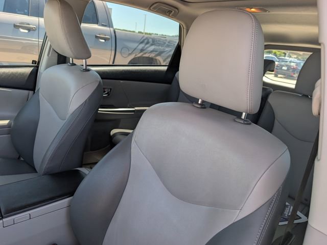 Used 2015 Toyota Prius V Five w/ Advanced Technology Package FWD image 10