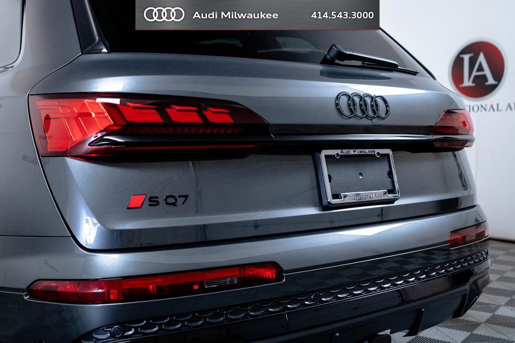 New 2026 Audi SQ7 Prestige AWD/4WD image 11