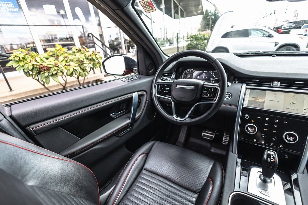 Used 2023 Land Rover Discovery Sport SE R-Dynamic image 19