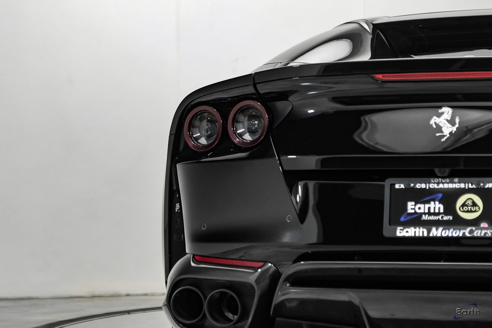 Used 2022 Ferrari 812 GTS RWD image 18