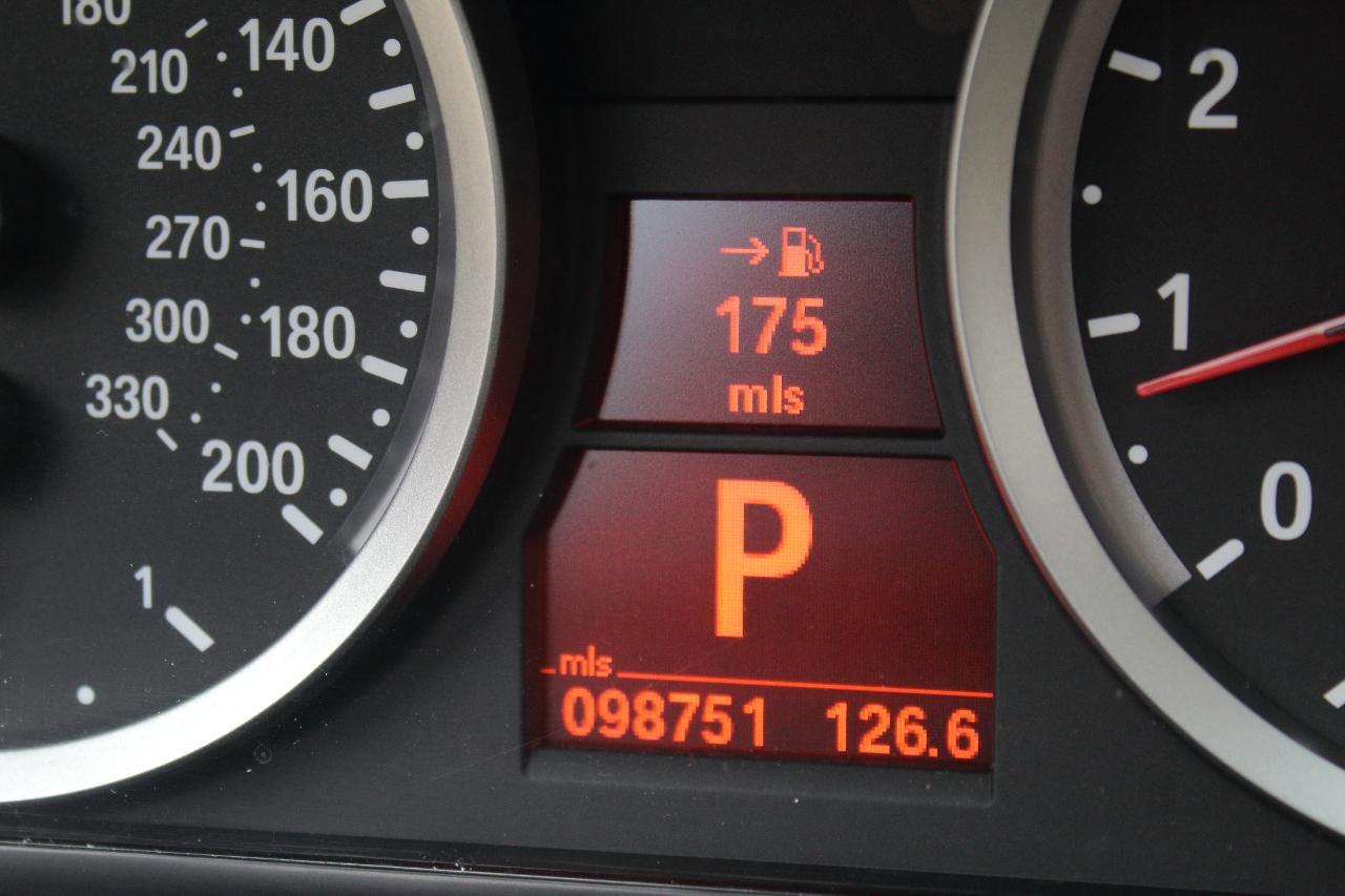 Used 2011 BMW M3 Coupe RWD image 37