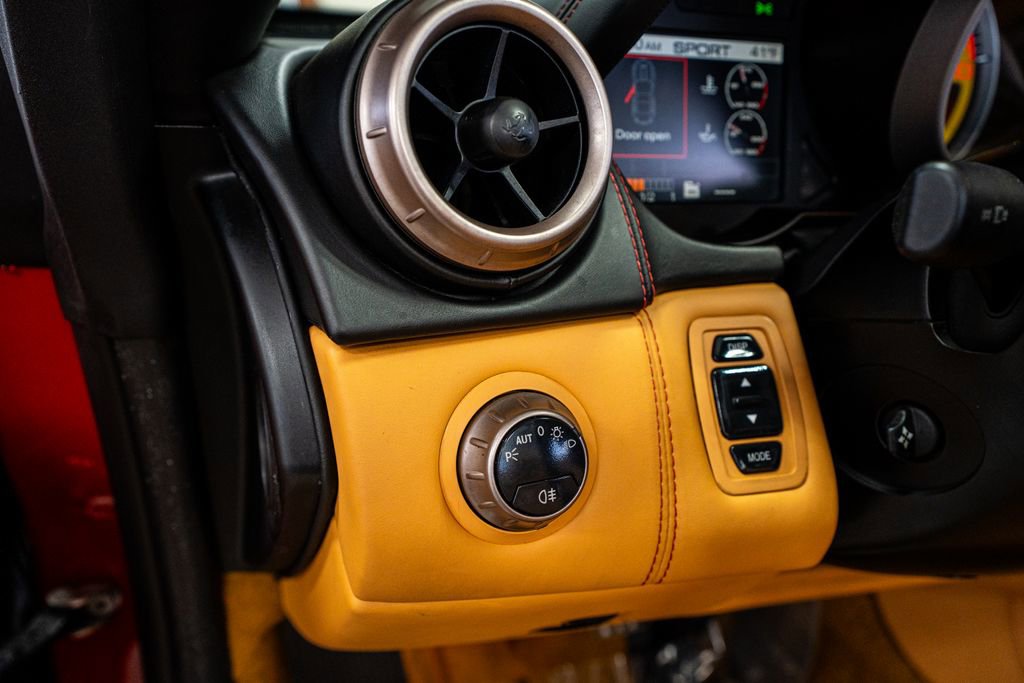 Used 2010 Ferrari California image 41