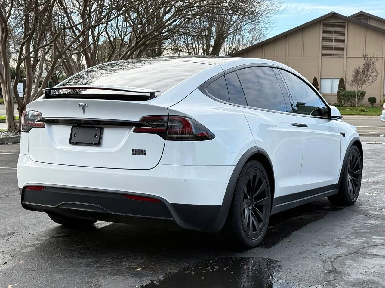 Used 2022 Tesla Model X Plaid image 6