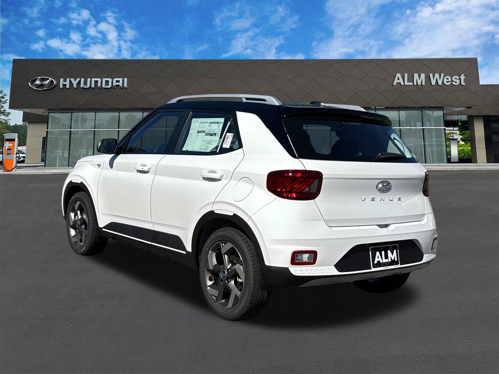 New 2026 Hyundai Venue SEL FWD image 8