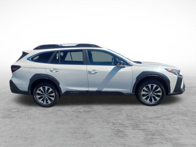 Used 2023 Subaru Outback Limited AWD/4WD image 4