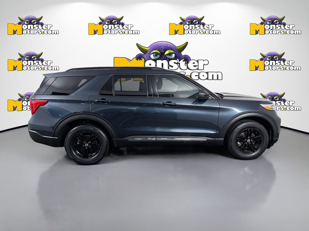 Used 2022 Ford Explorer XLT image 4