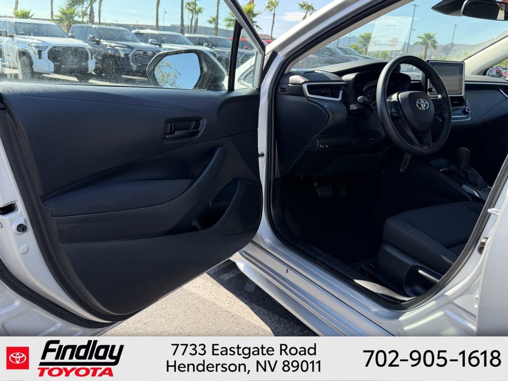 Certified 2023 Toyota Corolla LE FWD image 5