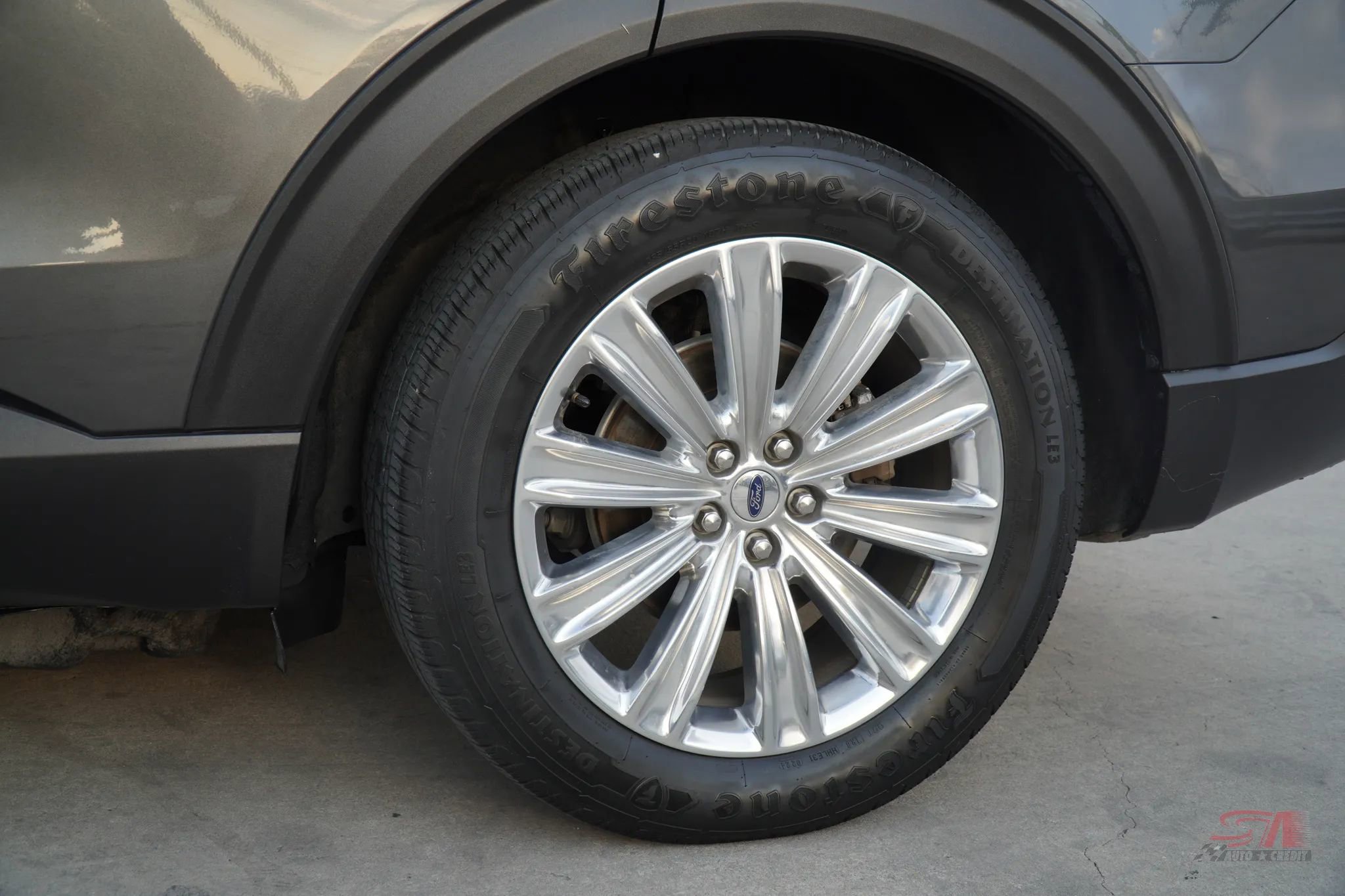 Used 2020 Ford Explorer Limited w/ Class III Trailer Tow Package image 10