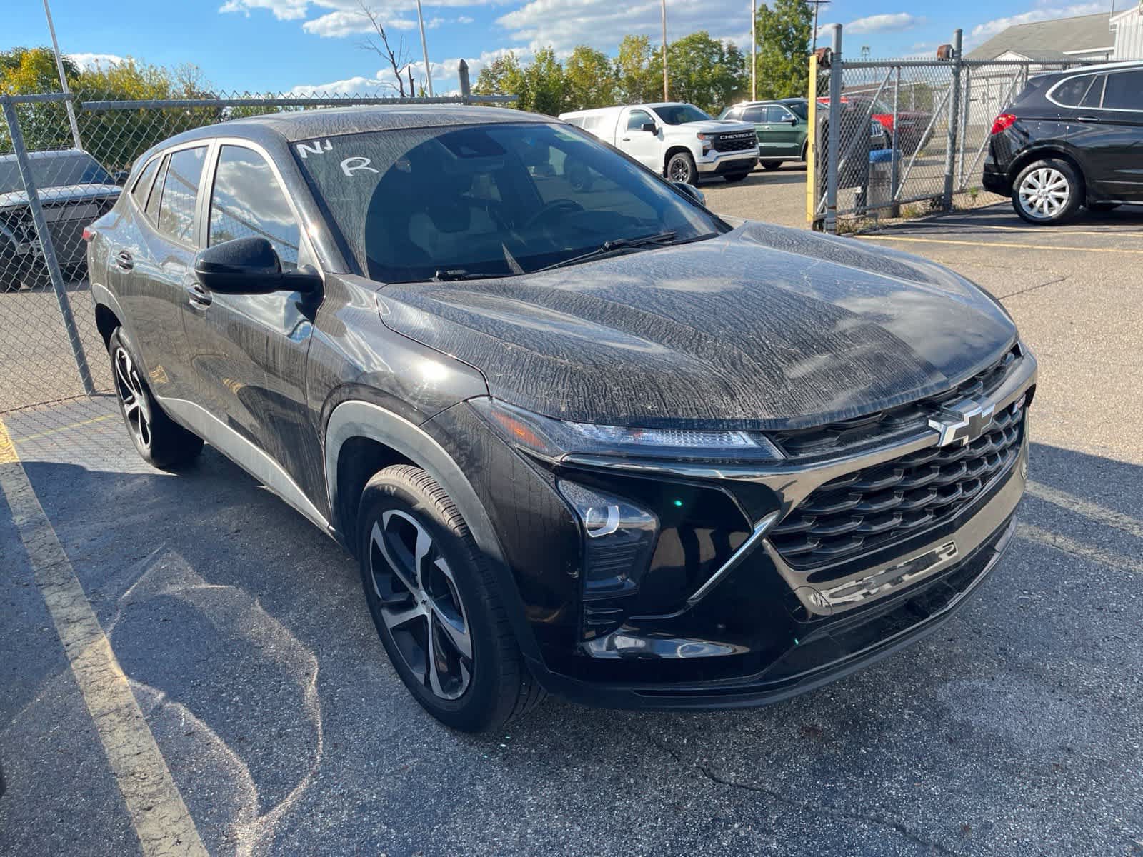 Used 2024 Chevrolet Trax RS FWD image 29
