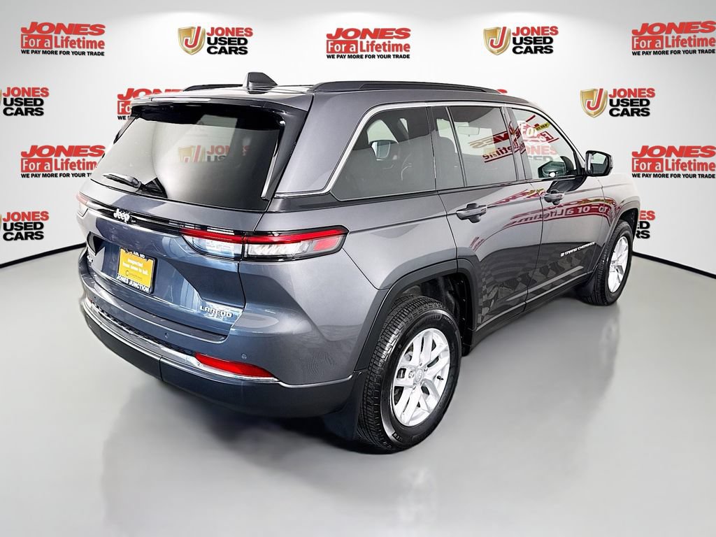 Used 2025 Jeep Grand Cherokee Laredo X AWD/4WD image 16