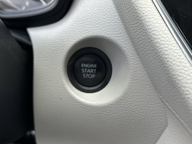 Certified 2025 Toyota Corolla Cross LE w/ Moonroof Package image 17