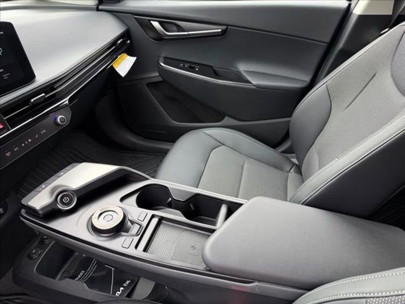 New 2025 Kia EV6 Light w/ Light LR Technology Package image 13