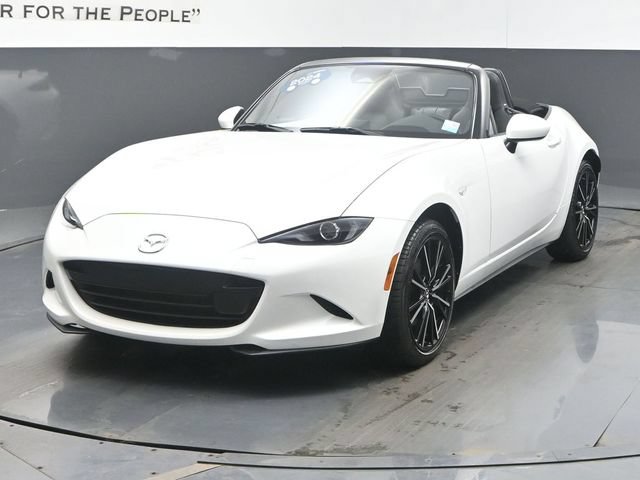 Used 2024 MAZDA MX-5 Miata Grand Touring w/ Weather Package RWD image 7