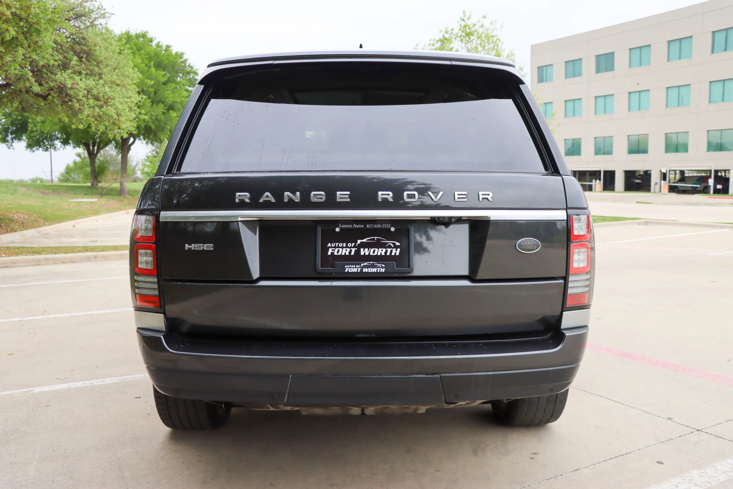 Used 2017 Land Rover Range Rover HSE image 5