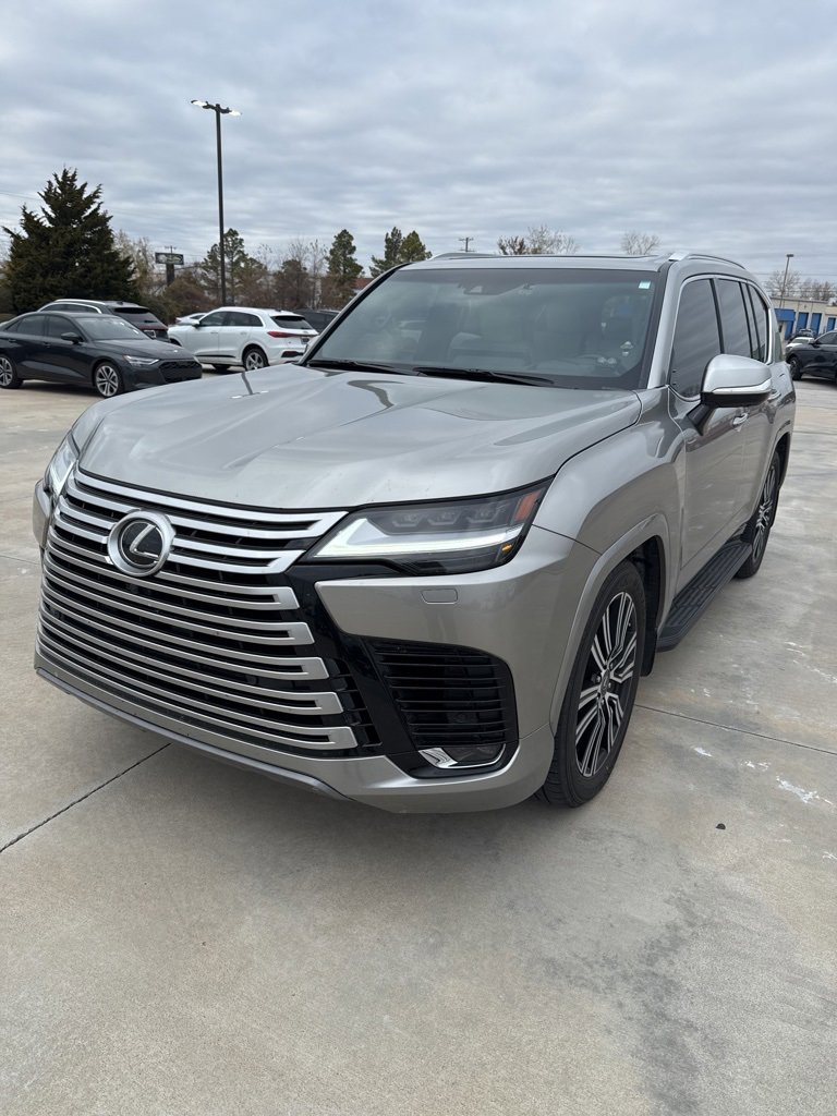 Used 2023 Lexus LX 600 4WD w/ Accessory Package (Z1) image 1