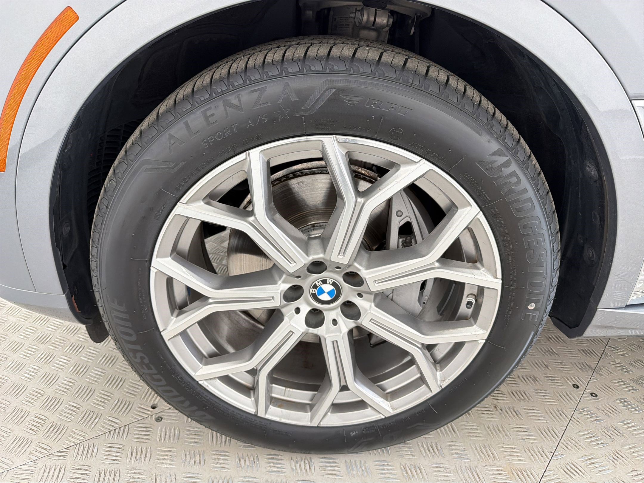 Used 2025 BMW X7 xDrive40i image 11