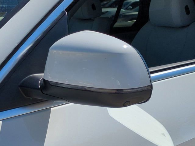 Used 2024 BMW X5 sDrive40i w/ Premium Package image 11