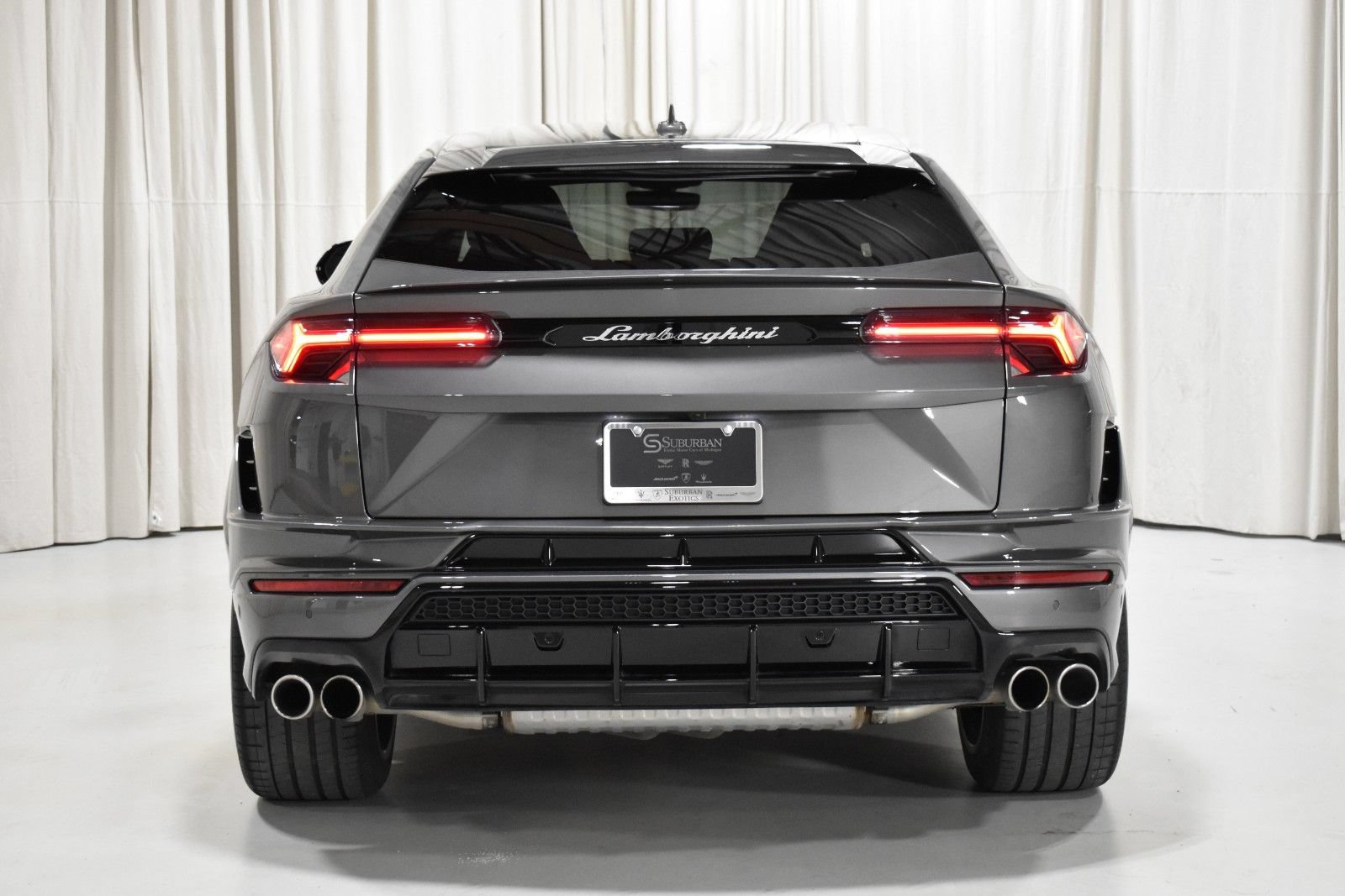 Used 2024 Lamborghini Urus S AWD/4WD image 6