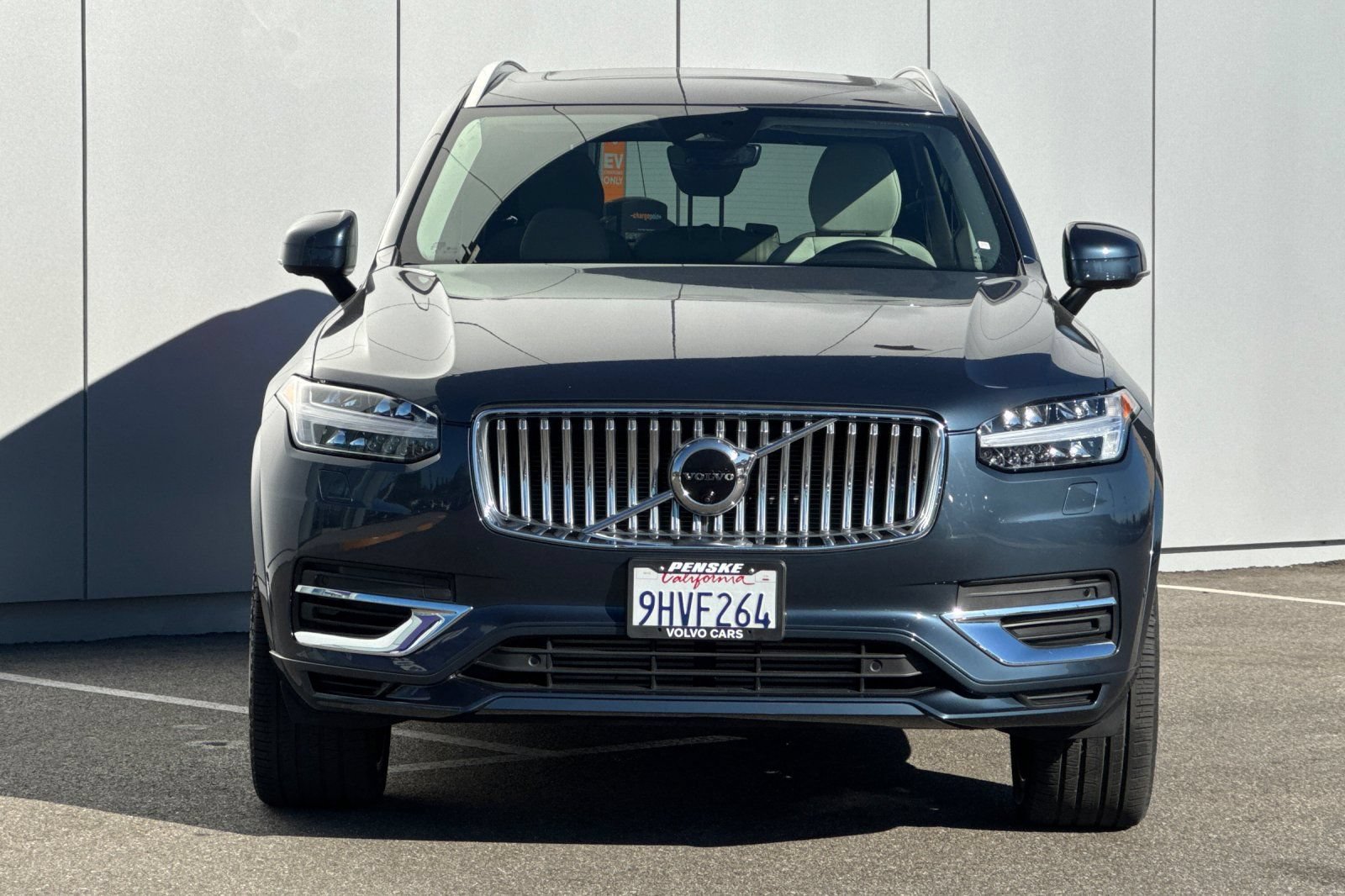 Used 2023 Volvo XC90 T8 Plus w/ Protection Package Premier AWD/4WD image 8