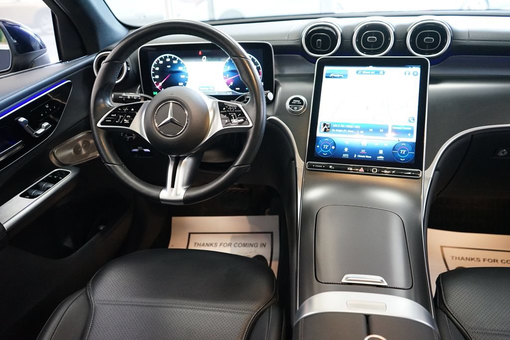 Used 2024 Mercedes-Benz GLC 300 4MATIC image 11