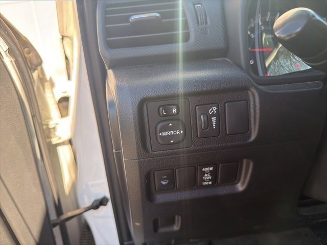 Used 2018 Toyota 4Runner 4WD image 8