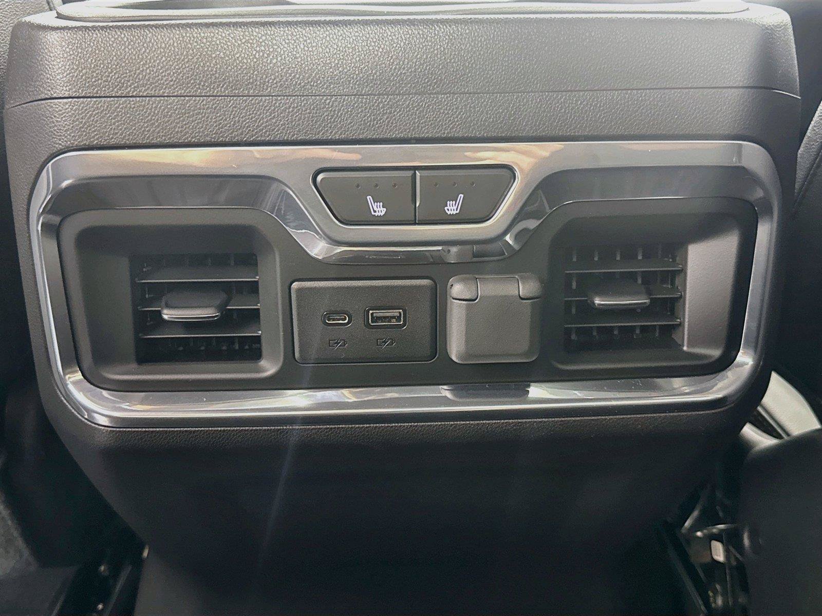 Used 2019 GMC Sierra 1500 AT4 w/ AT4 Premium Package AWD/4WD image 24