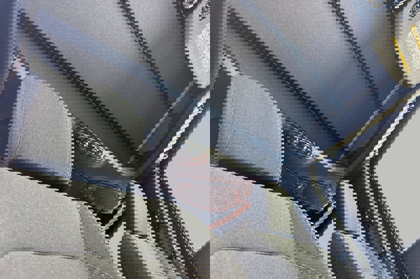 Used 2025 Jeep Wrangler Willys image 19