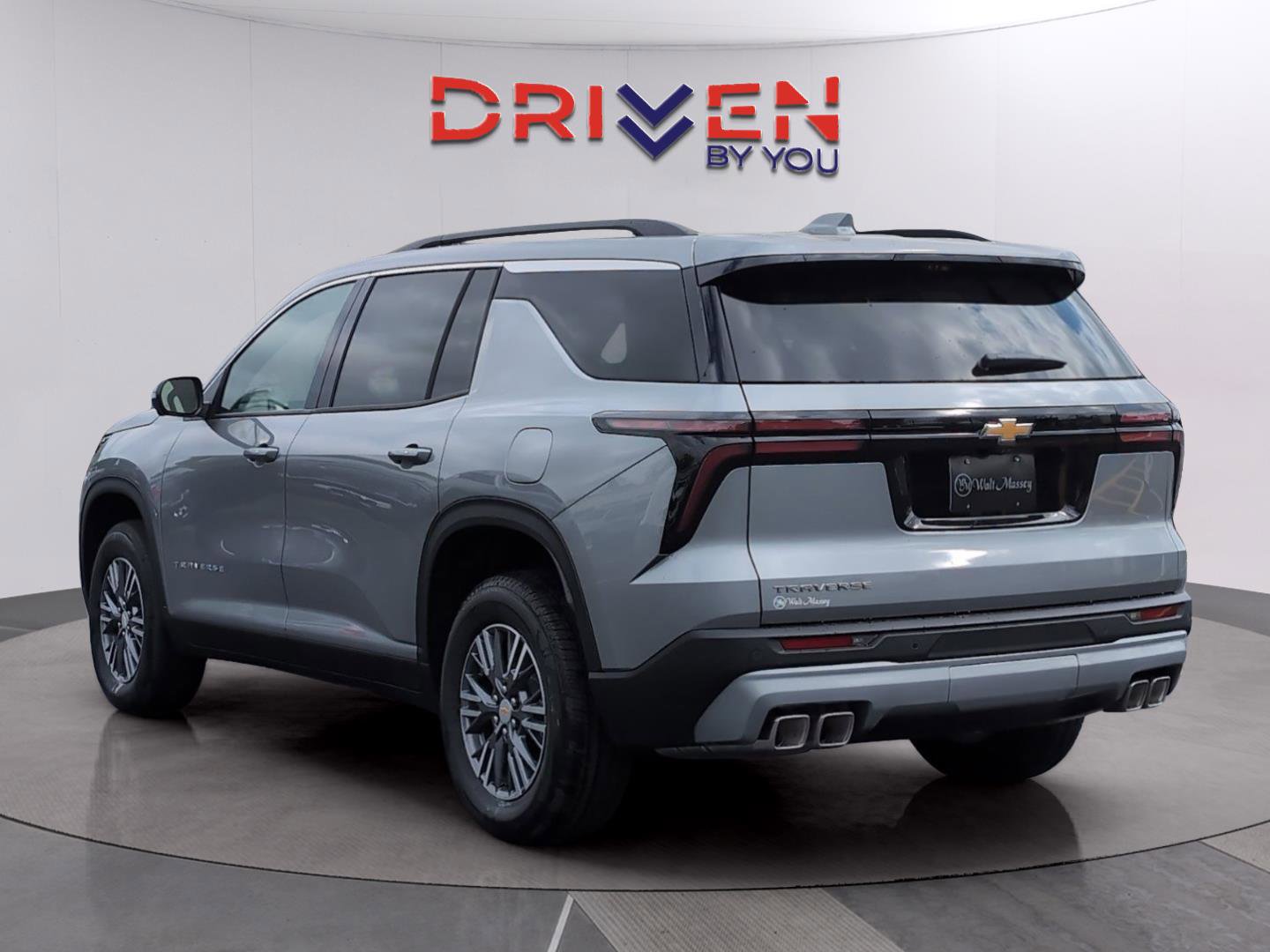 New 2026 Chevrolet Traverse LT w/ Driver Confidence Package image 3