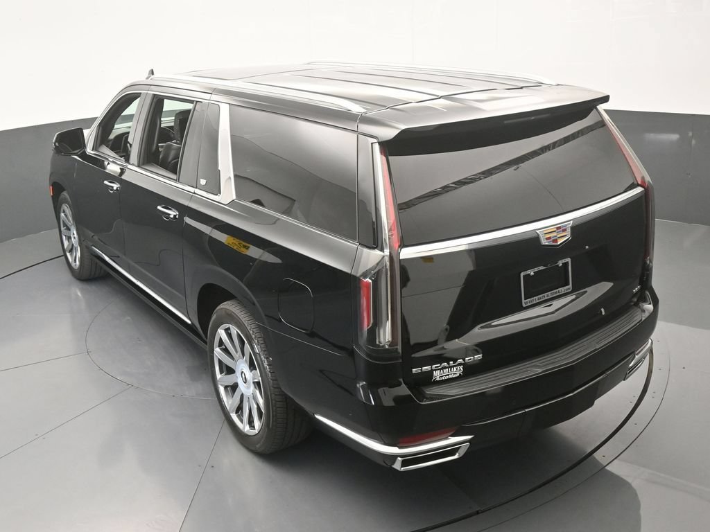Used 2024 Cadillac Escalade ESV Premium Luxury Platinum AWD/4WD image 60