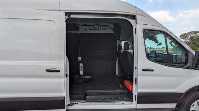 Used 2023 Ford E-Transit 148 High Roof Extended w/ Load Area Protection Package RWD image 18