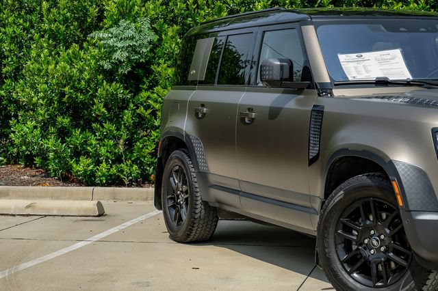 Used 2021 Land Rover Defender 110 S AWD/4WD image 7