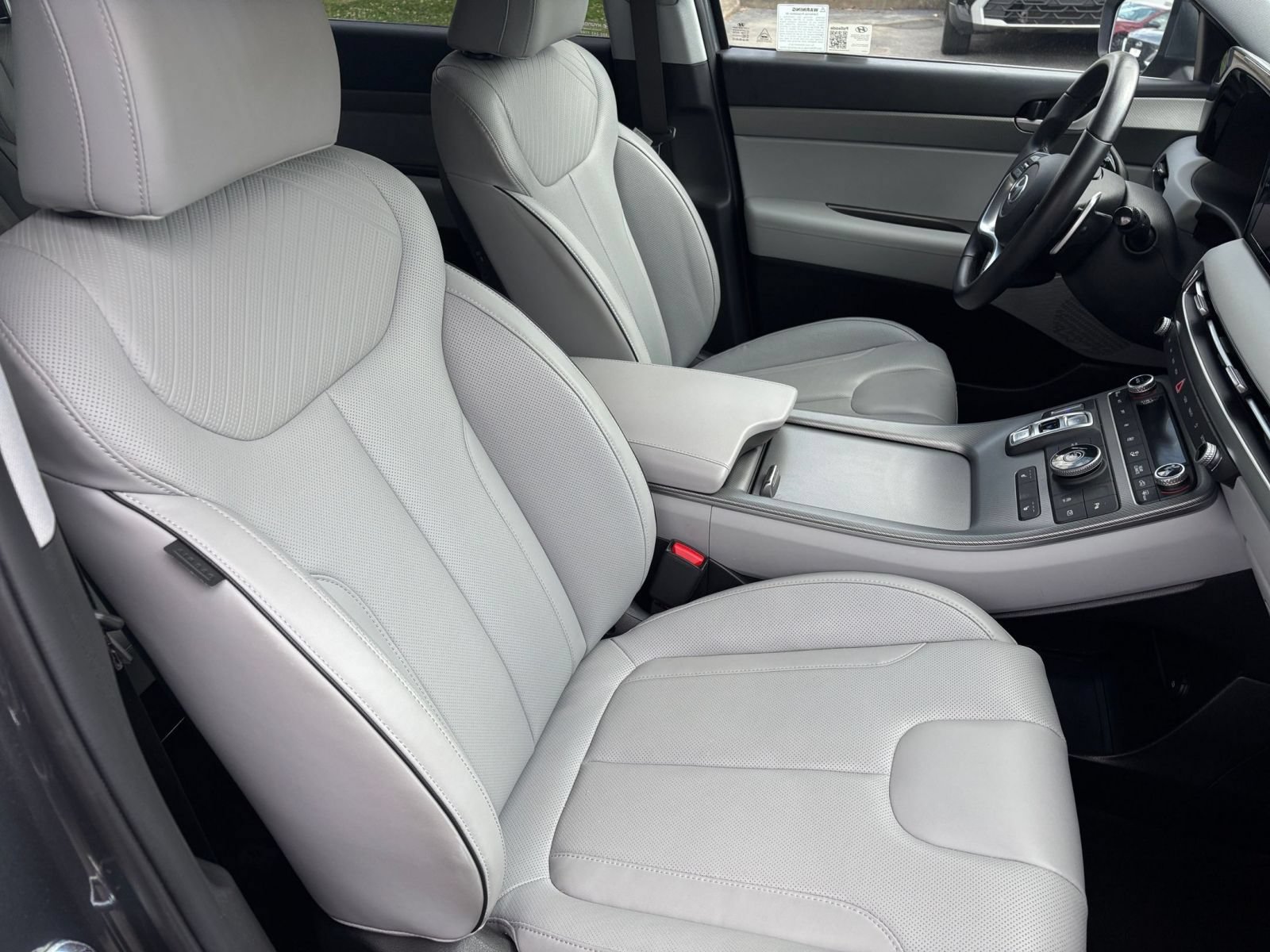Used 2025 Hyundai Palisade SEL FWD image 39
