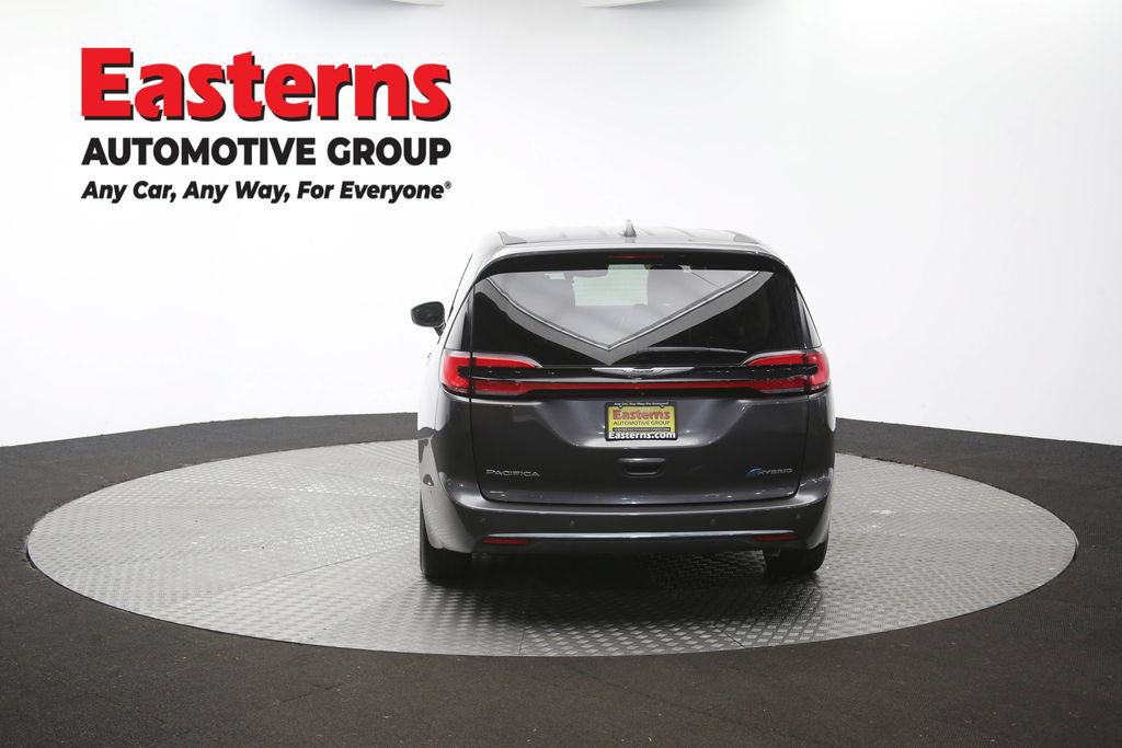 Used 2022 Chrysler Pacifica Touring-L w/ Uconnect Theater Family Group FWD image 37