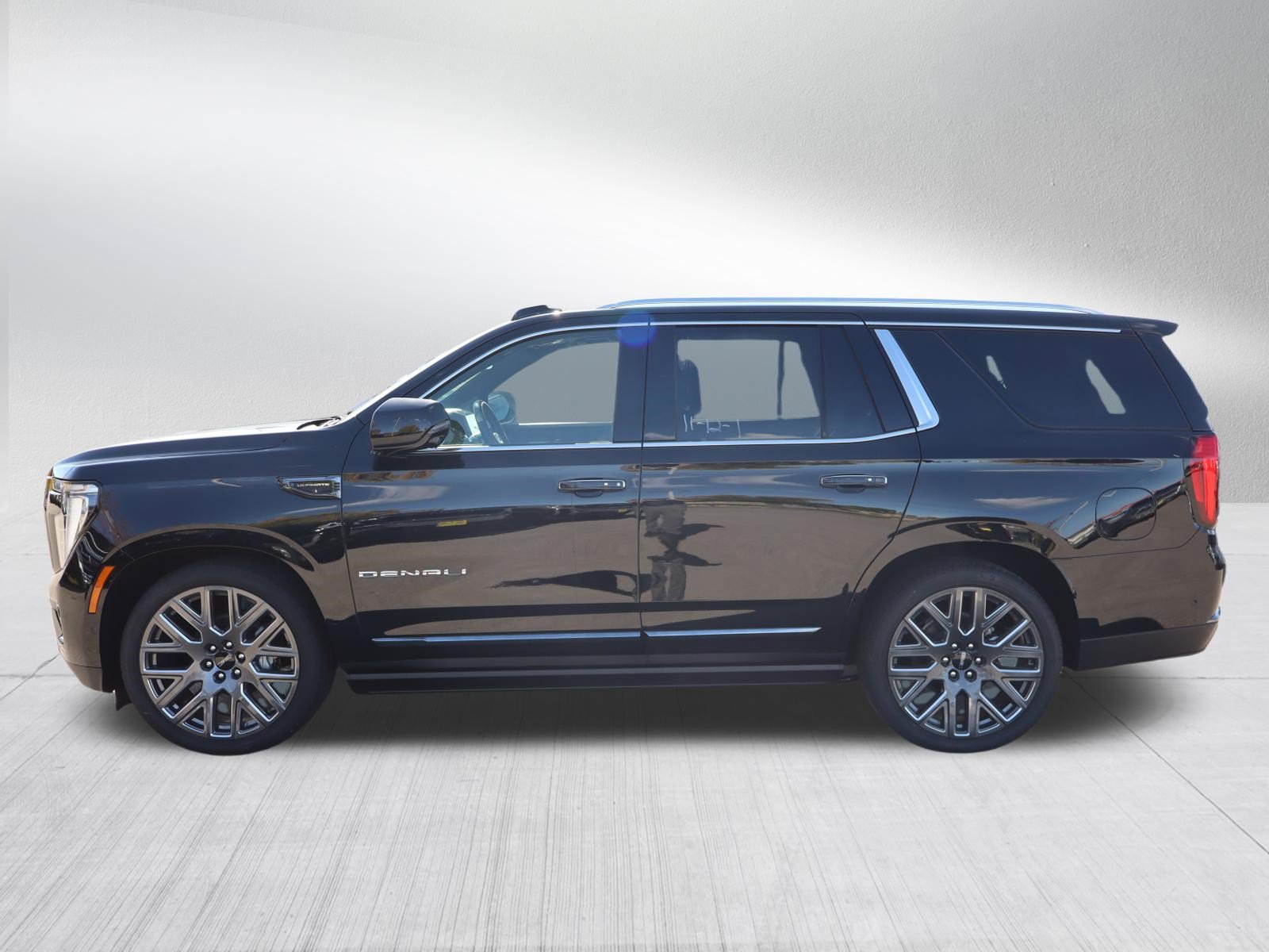 New 2026 GMC Yukon Denali Ultimate AWD/4WD image 4
