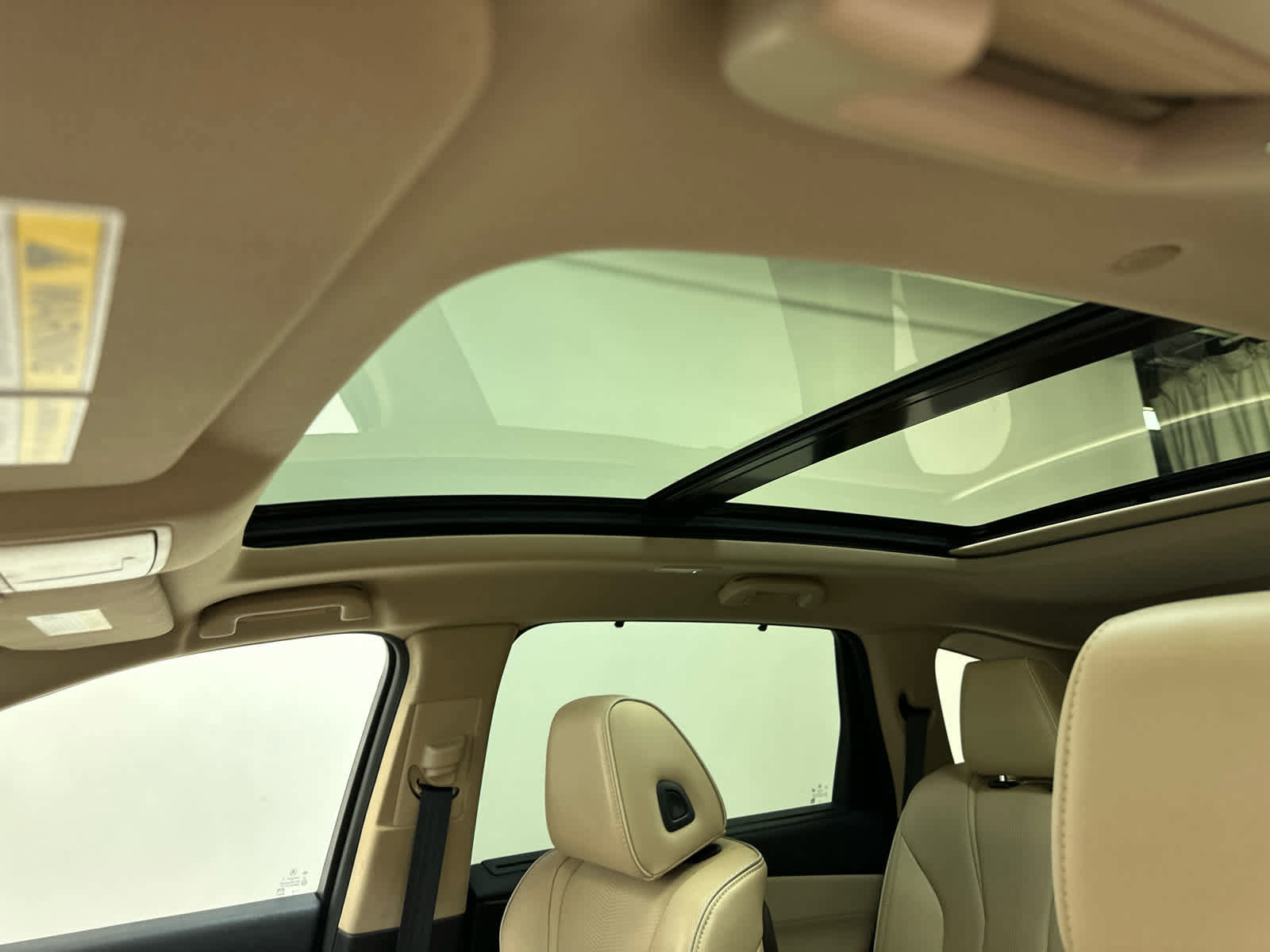 Used 2022 Acura MDX SH-AWD w/ Advance Package image 5