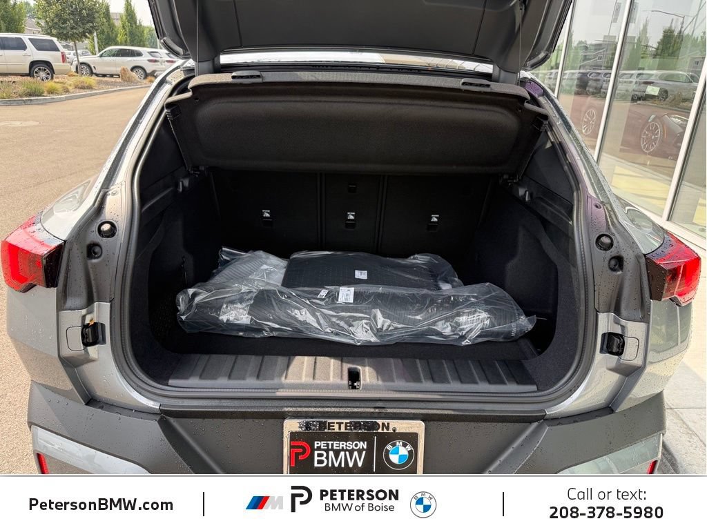 New 2026 BMW X2 xDrive28i w/ Technology Package AWD/4WD image 9