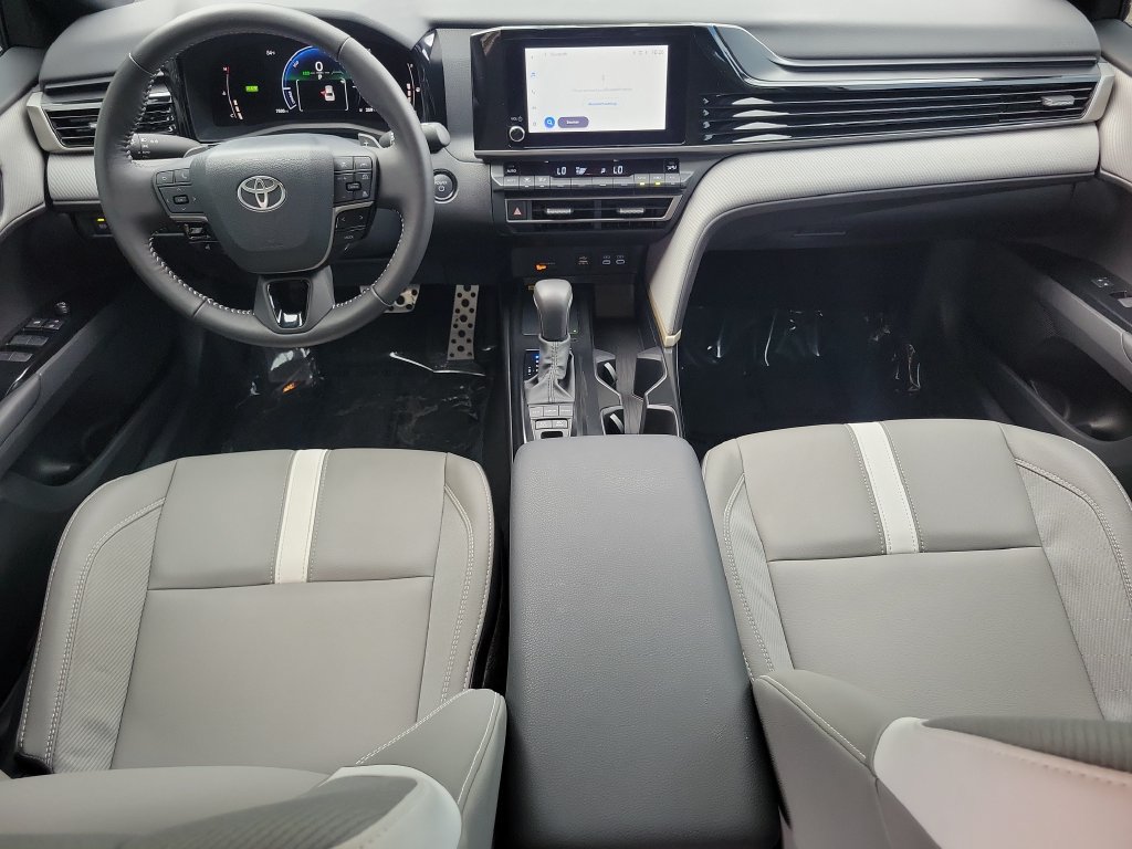 Used 2026 Toyota Camry SE FWD image 17