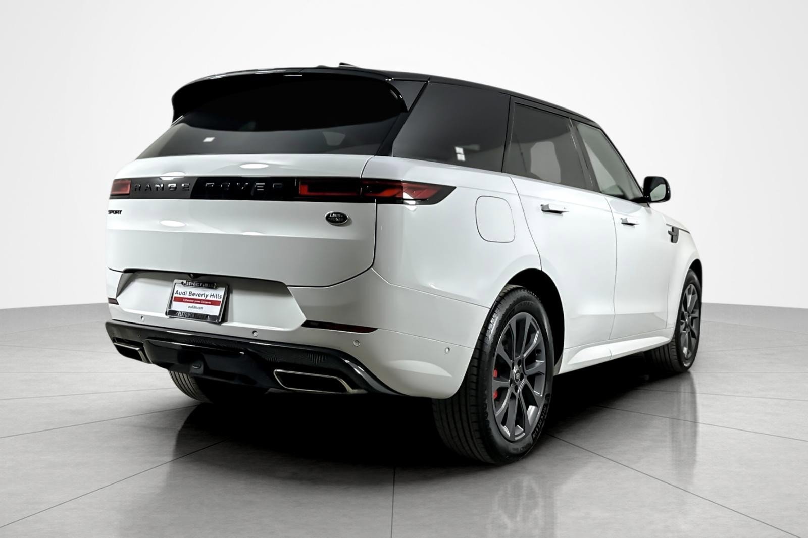 Used 2023 Land Rover Range Rover Sport SE Dynamic AWD/4WD image 5
