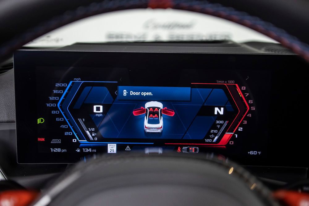 Used 2025 BMW M4 Coupe w/ Executive Package image 27